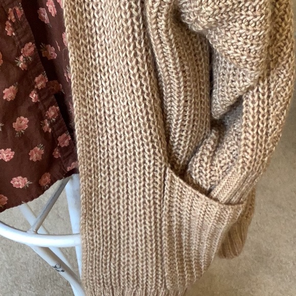 Lou & Grey Camel Cardigan 💛💛💛 - Picture 3 of 7